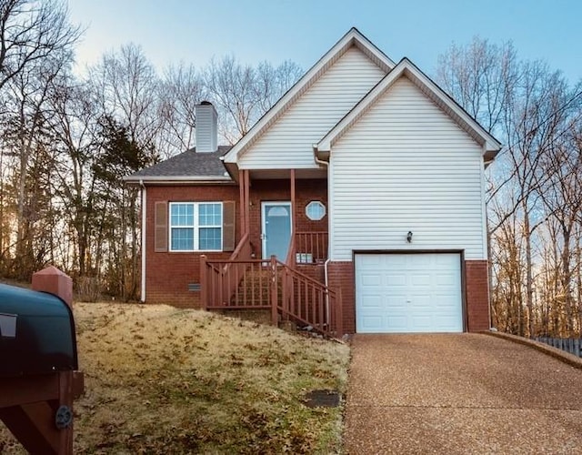 view of front facade with a garage