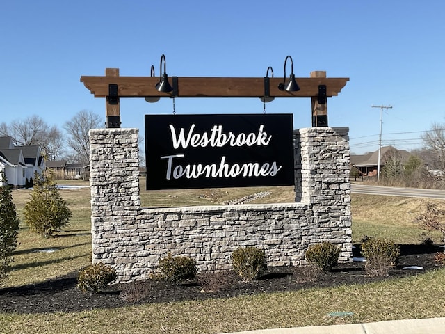 view of community / neighborhood sign