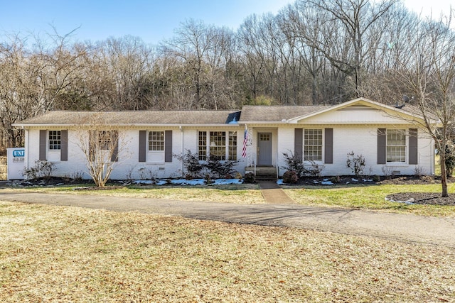 view of front of house with a front yard