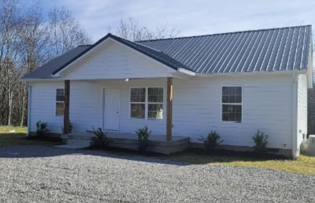 view of front of house