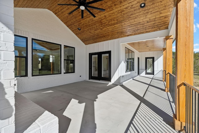 view of patio with ceiling fan