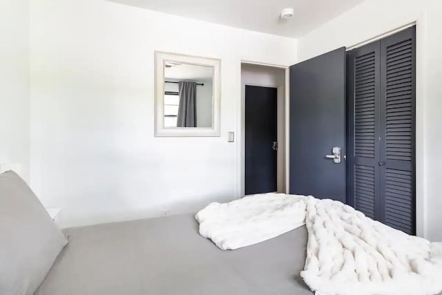 bedroom featuring a closet