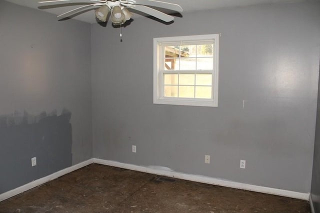 empty room with ceiling fan