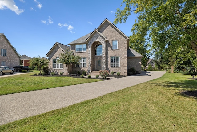 view of front of house with a front yard