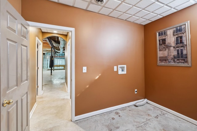 laundry room with washer hookup