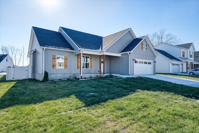 view of front of home featuring a porch and a front lawn