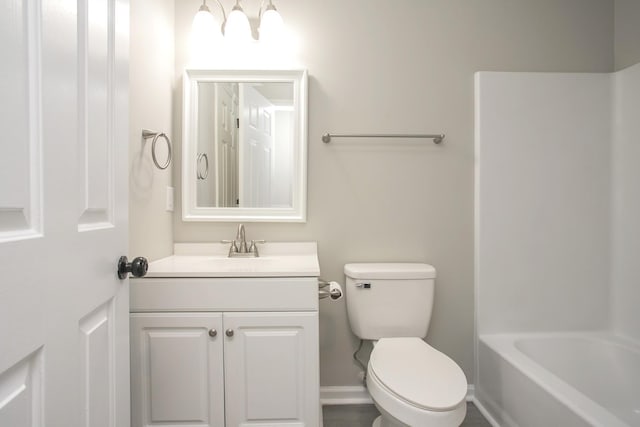 full bathroom featuring toilet, vanity, and shower / bath combination