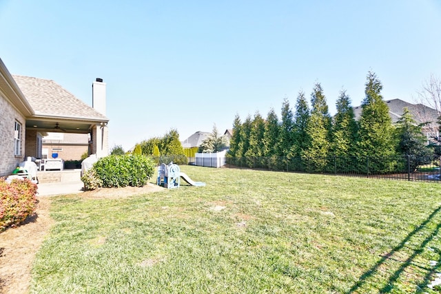 view of yard featuring a patio