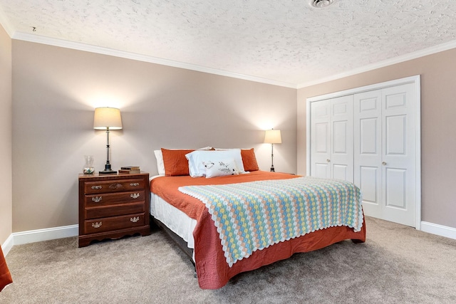 bedroom featuring a textured ceiling, light carpet, and crown molding