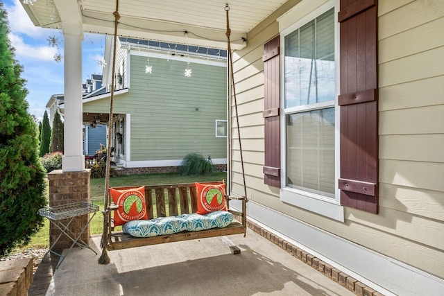 view of patio / terrace with covered porch