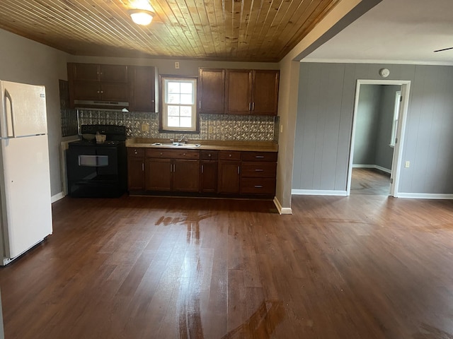 kitchen with sink, wood ceiling, dark wood-type flooring, white refrigerator, and black electric range