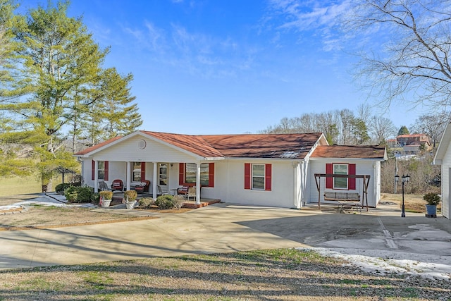 view of front of house featuring covered porch