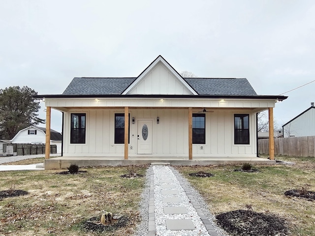 view of front facade with a porch