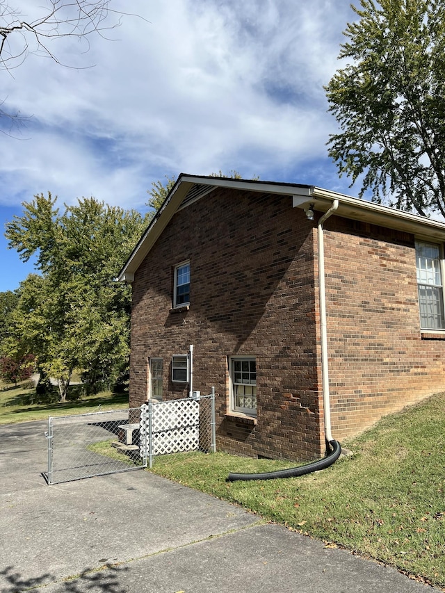 view of home's exterior