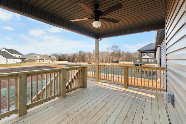 deck with ceiling fan