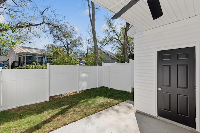 view of yard with a patio area