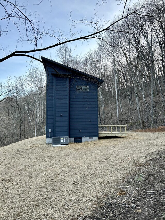 view of outdoor structure