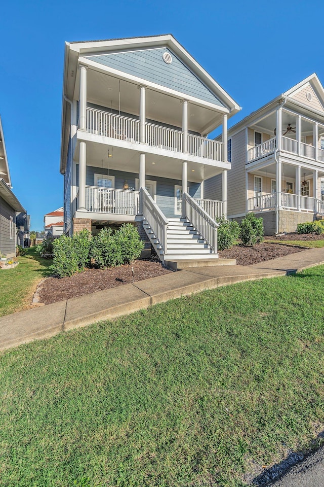 view of front facade with a front yard