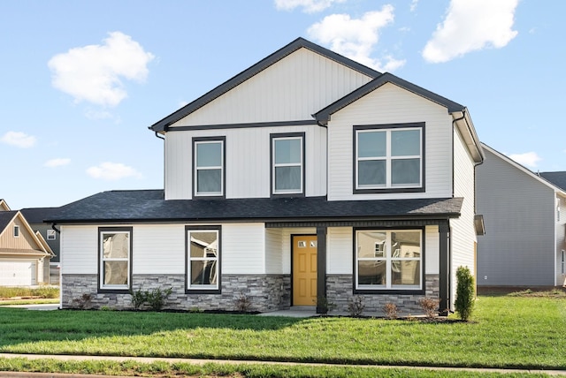 view of front of house with a front lawn