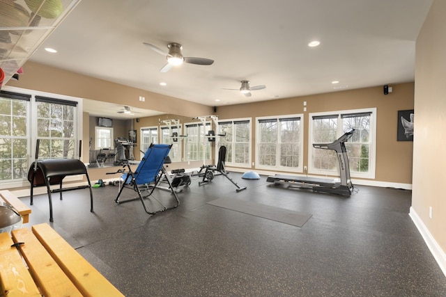 exercise room featuring ceiling fan