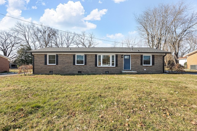 ranch-style home featuring a front lawn