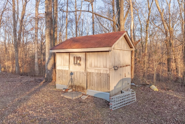 view of outdoor structure