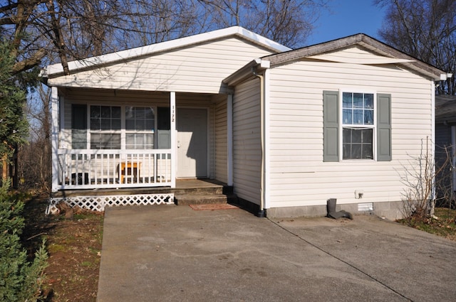 view of front of property with a porch