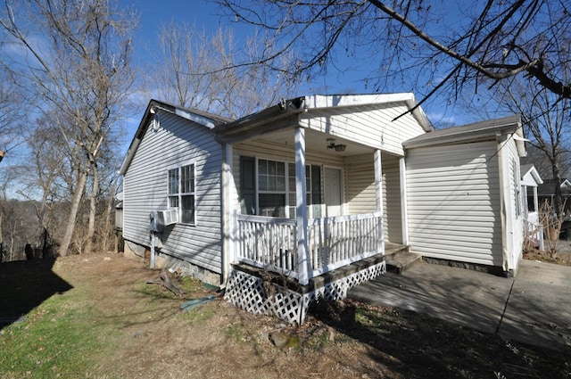 view of front of home with covered porch