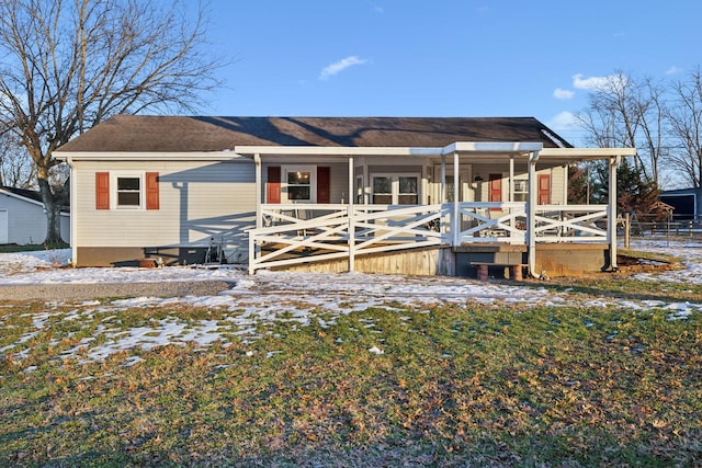 view of front of home featuring a porch