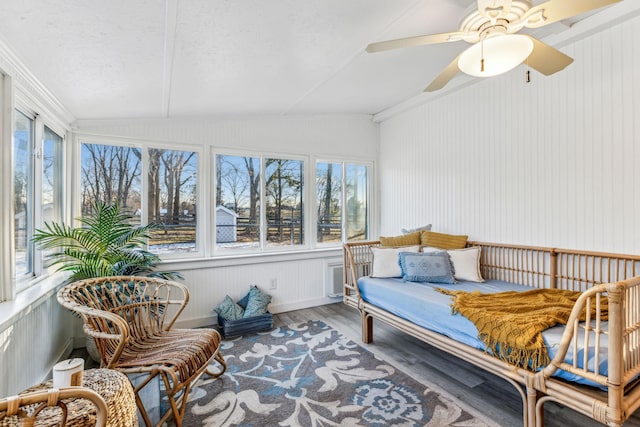 sunroom / solarium with ceiling fan