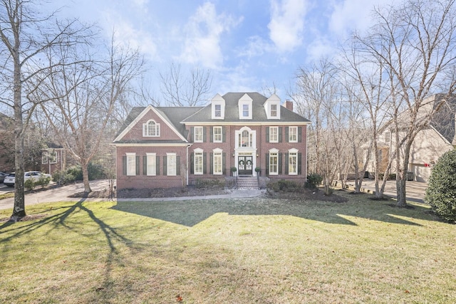 view of front facade featuring a front yard