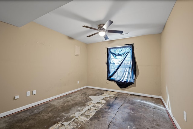 unfurnished room featuring concrete floors and ceiling fan