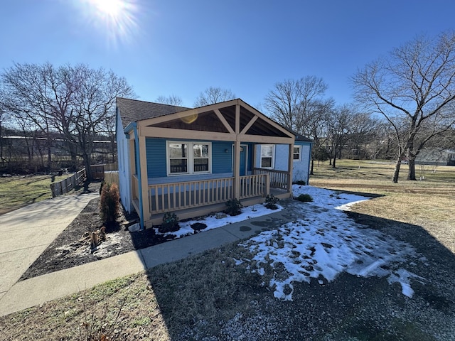 view of front facade featuring covered porch