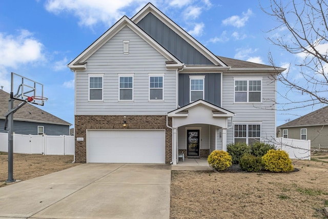 view of front facade featuring a garage