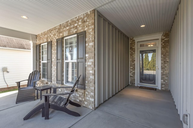 property entrance with a porch