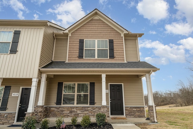 craftsman-style home featuring a porch