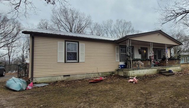 view of front of home with covered porch