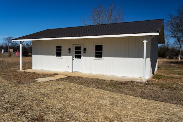 view of outdoor structure