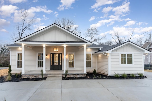 view of front facade featuring a porch