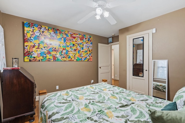 bedroom featuring ceiling fan