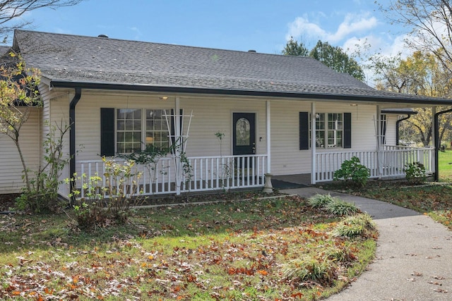 view of front facade featuring a porch