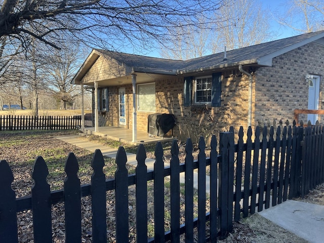 view of front of home featuring a patio area