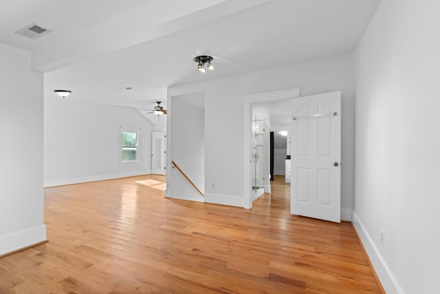 unfurnished room with light hardwood / wood-style floors and ceiling fan