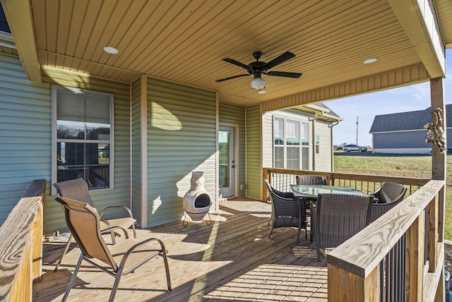 deck with ceiling fan