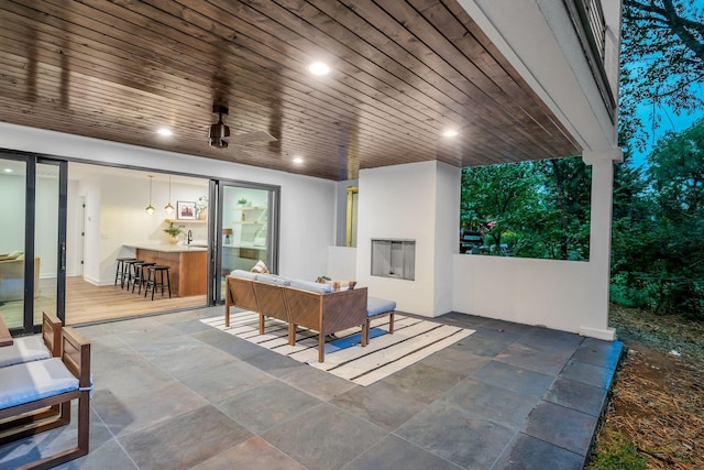 view of patio / terrace featuring an outdoor hangout area