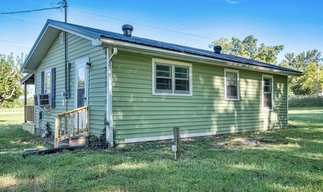 3352 Dumor Deer Lick Rd, Lewisburg, KY 42256 - view of home's exterior featuring a lawn