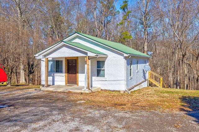 bungalow with a porch