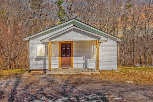 view of front of home with covered porch