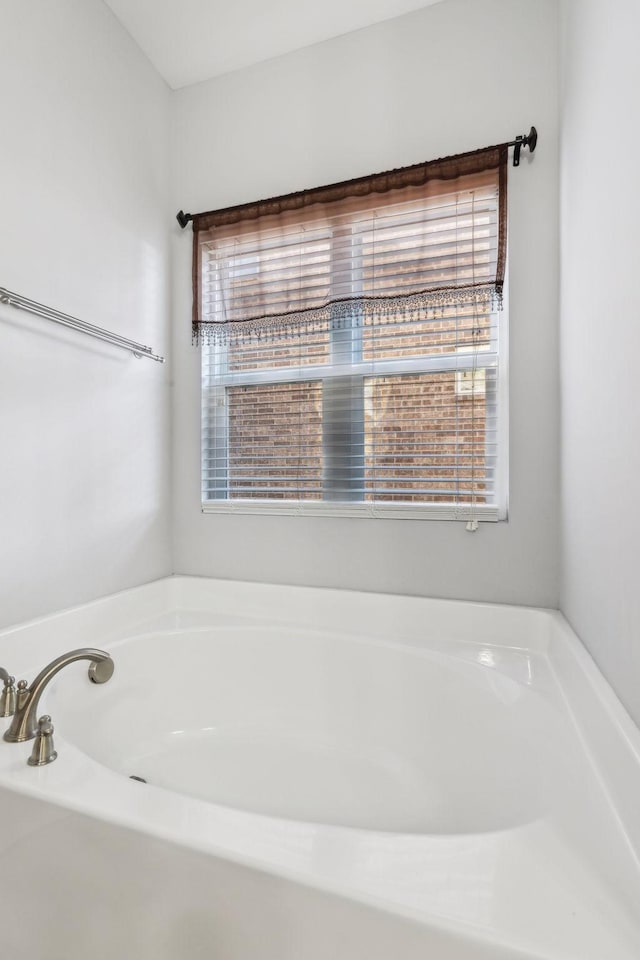 bathroom featuring a bathtub