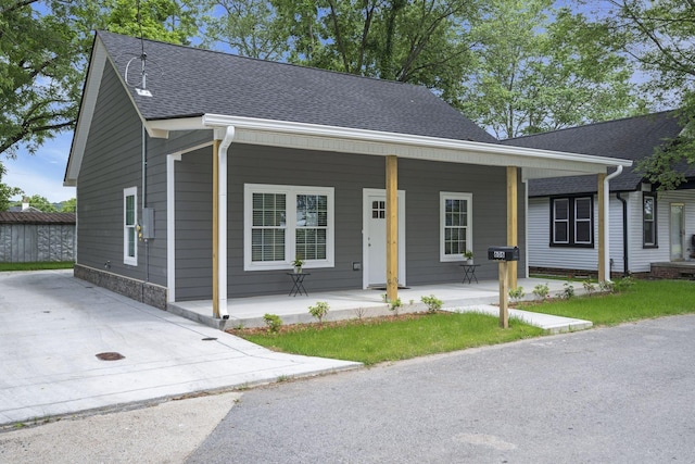 view of front of home with covered porch